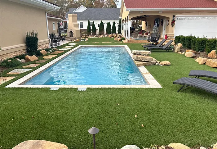 Professional Pool Cleaning Vacuuming Service Knox County